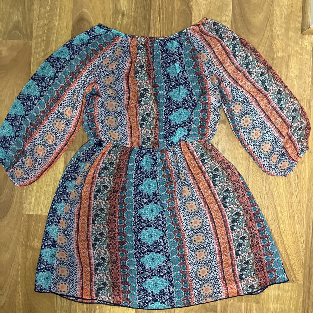🪩🌈LIGHTLY WORN LOTS OF LOVE DRESS🌈🪩